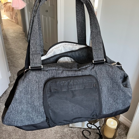 Lululemon Duffle Bag - Picture 3 of 10